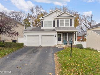 6 Jones Court, Menands, NY 12204