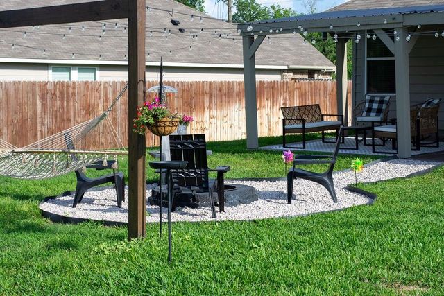 38340 Park View Drive, Hempstead, TX 77445