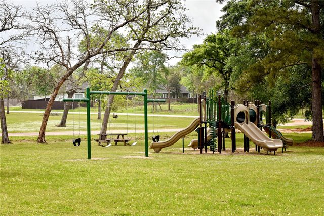 38340 Park View Drive, Hempstead, TX 77445