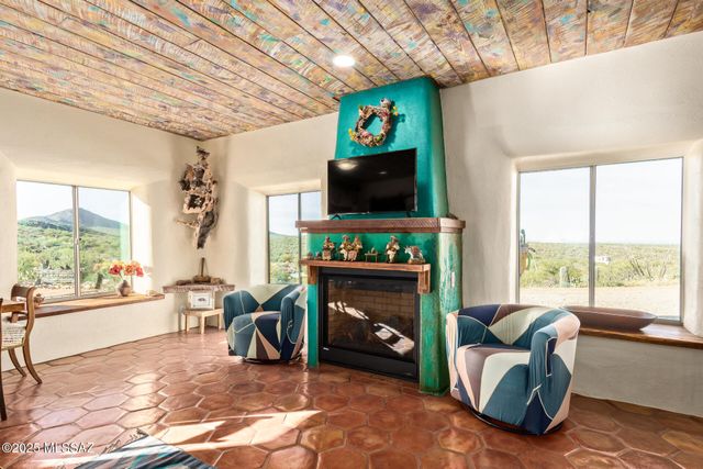 8491 S Pistol Hill Road, Vail, AZ 85641