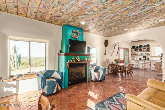 8491 S Pistol Hill Road, Vail, AZ 85641