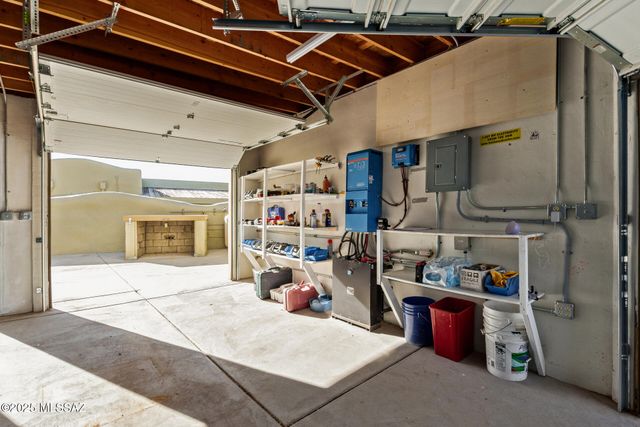 8491 S Pistol Hill Road, Vail, AZ 85641