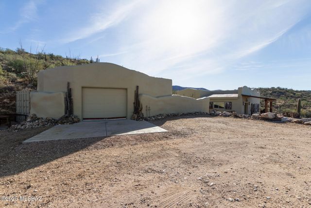 8491 S Pistol Hill Road, Vail, AZ 85641