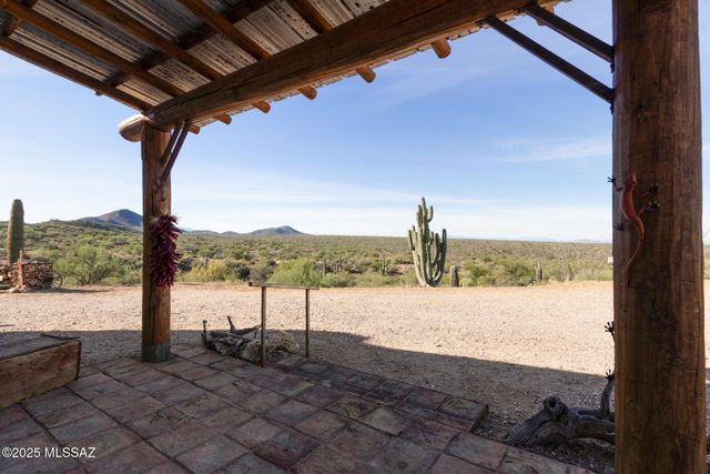 8491 S Pistol Hill Road, Vail, AZ 85641