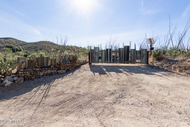 8491 S Pistol Hill Road, Vail, AZ 85641