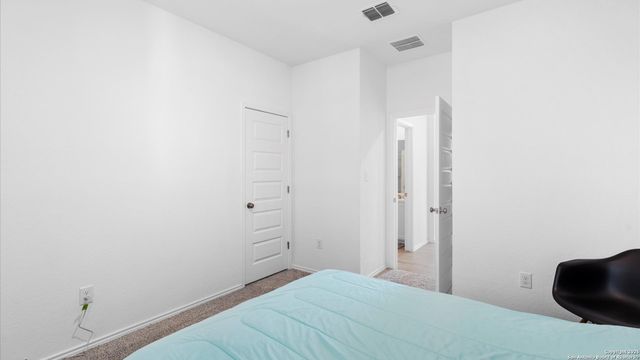 4202 Admirals Bend, Converse, TX 78109