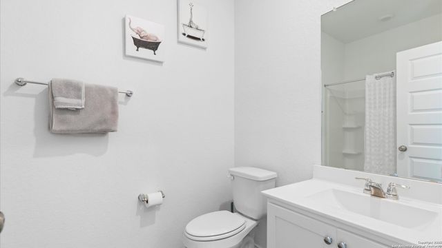 4202 Admirals Bend, Converse, TX 78109