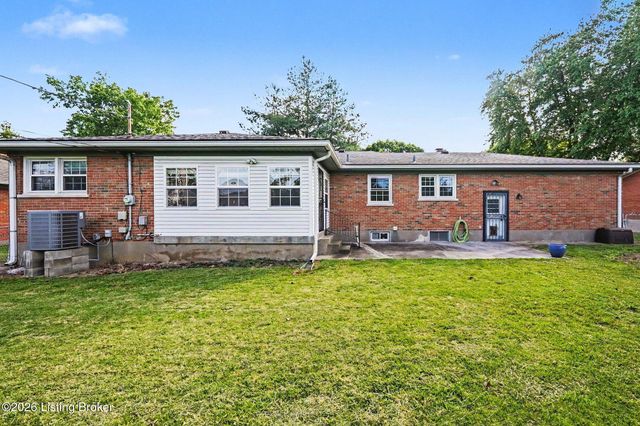 1511 Woodluck Ave, Louisville, KY 40205