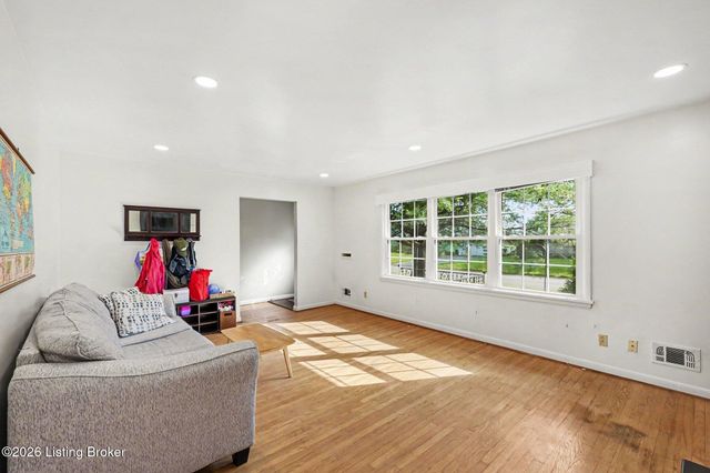 1511 Woodluck Ave, Louisville, KY 40205