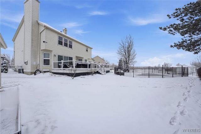 9 Kelly Ann Drive, Lancaster, NY 14086