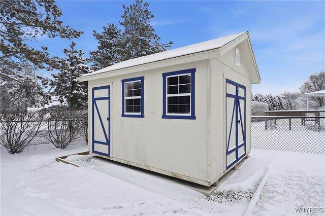 9 Kelly Ann Drive, Lancaster, NY 14086