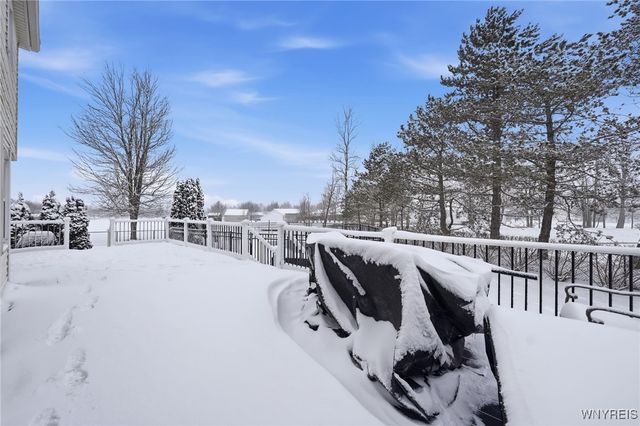 9 Kelly Ann Drive, Lancaster, NY 14086