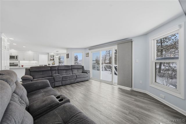 9 Kelly Ann Drive, Lancaster, NY 14086