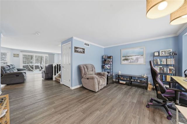 9 Kelly Ann Drive, Lancaster, NY 14086