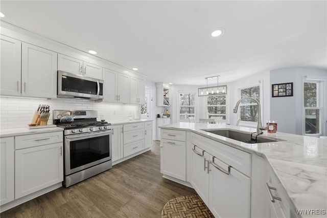 9 Kelly Ann Drive, Lancaster, NY 14086