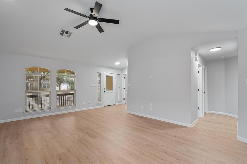 744 Fairway, Kyle, TX 78640