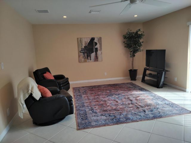 853 NW 26th Avenue, Delray Beach, FL 33445