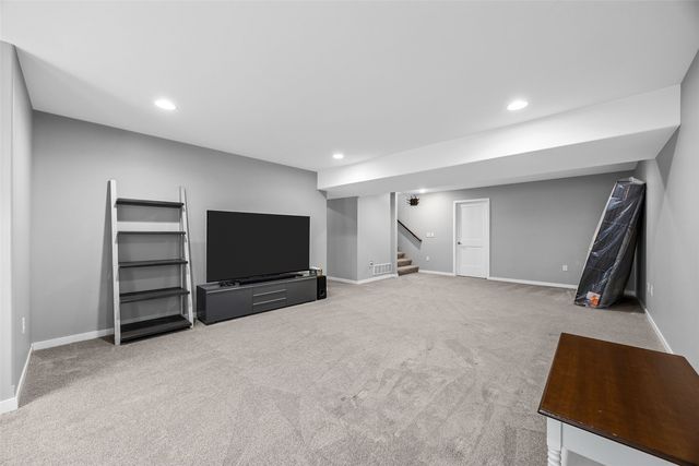 765 Hanks Drive, Iowa City, IA 52240