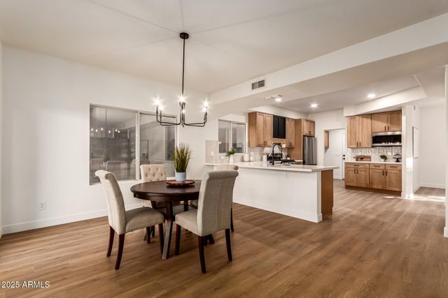 7326 W ALEXANDRIA Way, Peoria, AZ 85381