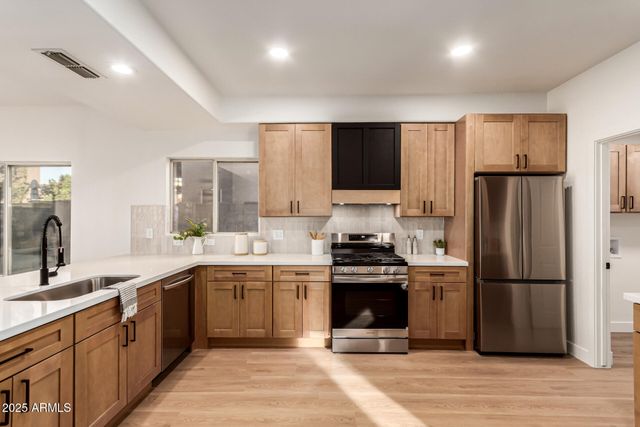 7326 W ALEXANDRIA Way, Peoria, AZ 85381