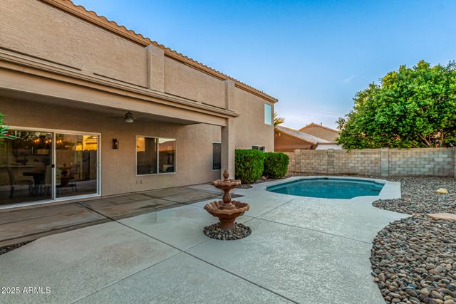 7326 W ALEXANDRIA Way, Peoria, AZ 85381