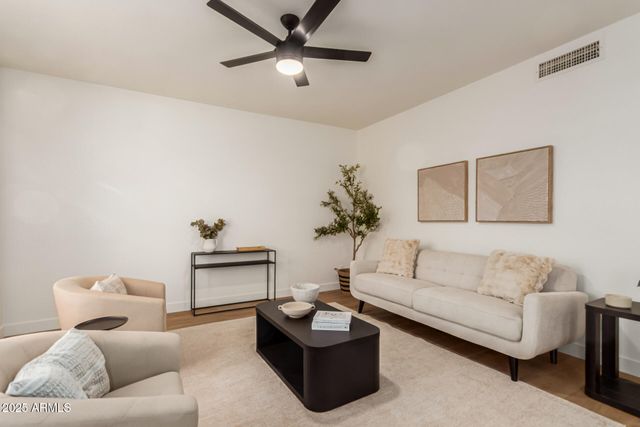 7326 W ALEXANDRIA Way, Peoria, AZ 85381