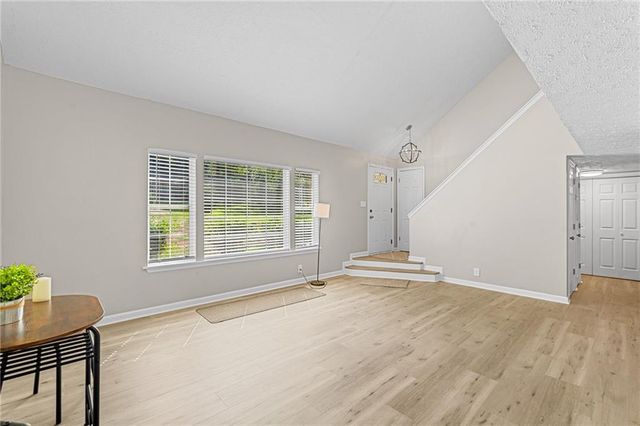 218 Kipling Way, Riverdale, GA 30274