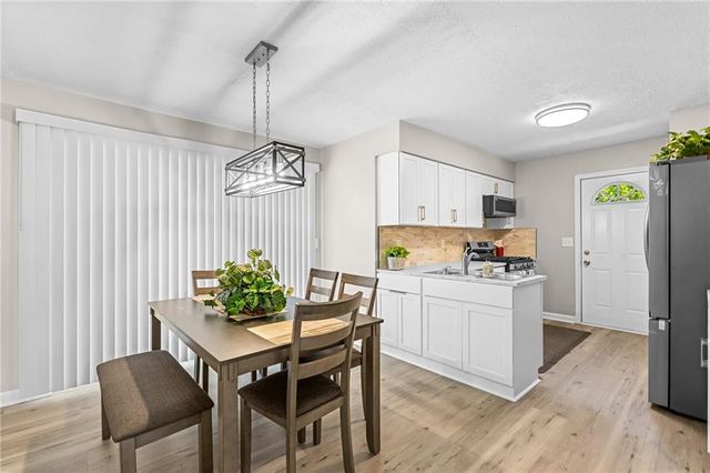 218 Kipling Way, Riverdale, GA 30274