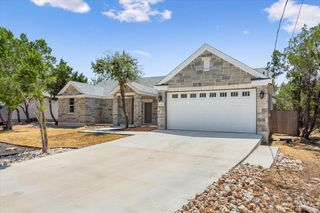8000 Flintlock CIR, Lago Vista, TX 78645