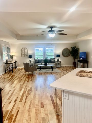 1059 S Cross Bridges Rd, Mount Pleasant, TN 38474