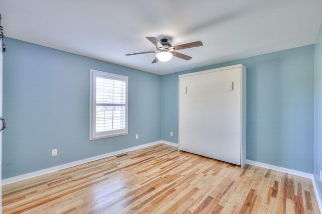 1059 S Cross Bridges Rd, Mount Pleasant, TN 38474