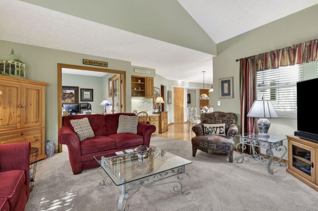 7339 Tullymore Drive, Dublin, OH 43016