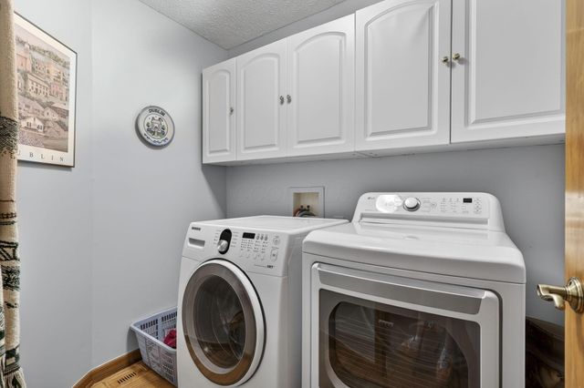 7339 Tullymore Drive, Dublin, OH 43016