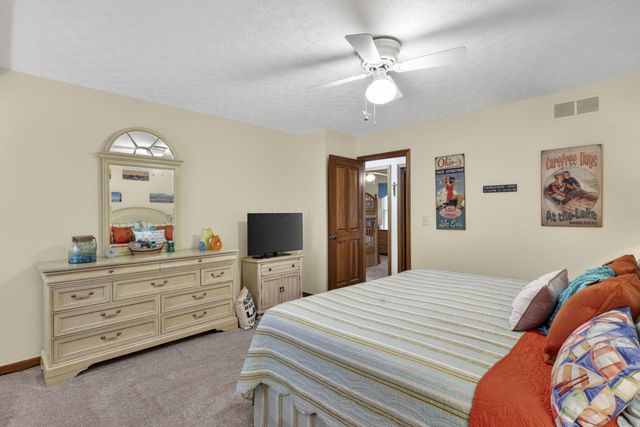 7339 Tullymore Drive, Dublin, OH 43016