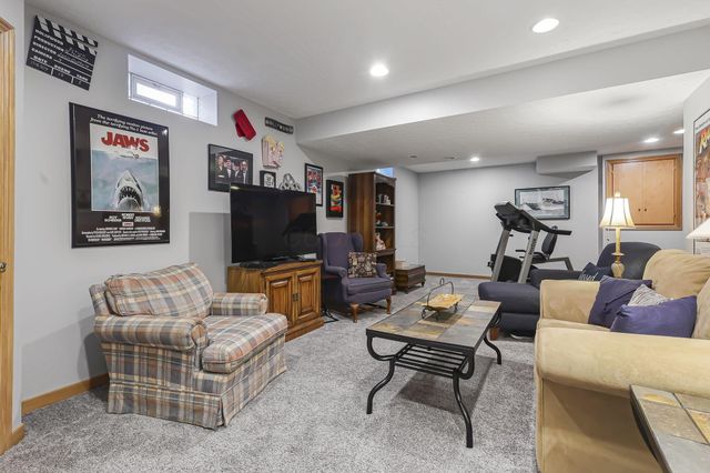 7339 Tullymore Drive, Dublin, OH 43016