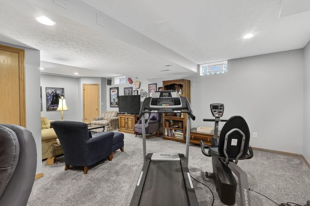 7339 Tullymore Drive, Dublin, OH 43016