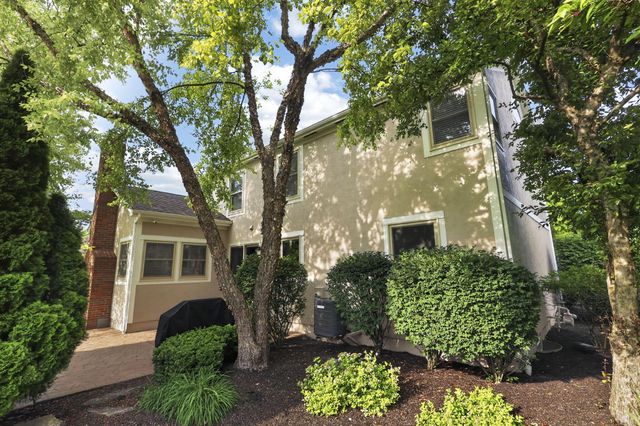 7339 Tullymore Drive, Dublin, OH 43016