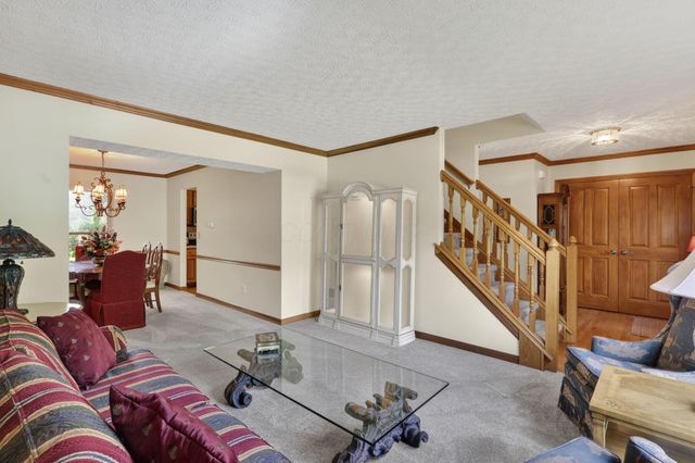 7339 Tullymore Drive, Dublin, OH 43016