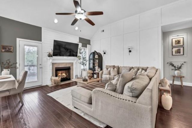 259 Azalea Dr, Oak Grove, KY 42262