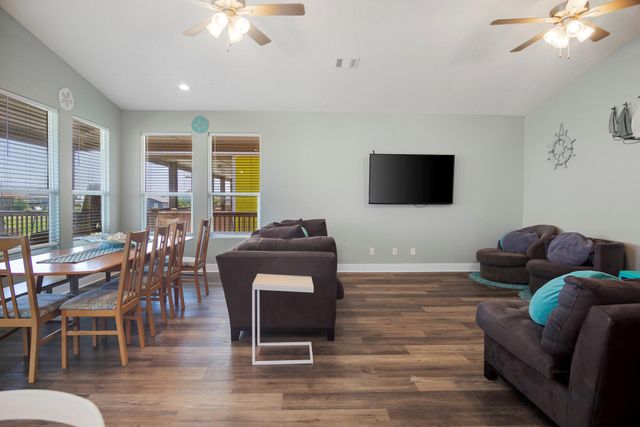 933 Magnolia Lane, Bolivar Peninsula, TX 77650