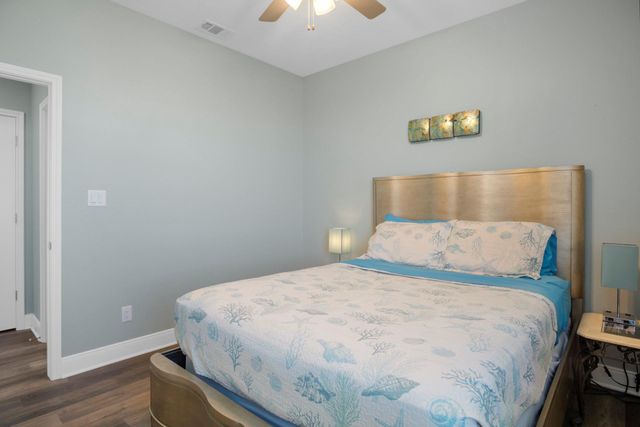 933 Magnolia Lane, Bolivar Peninsula, TX 77650