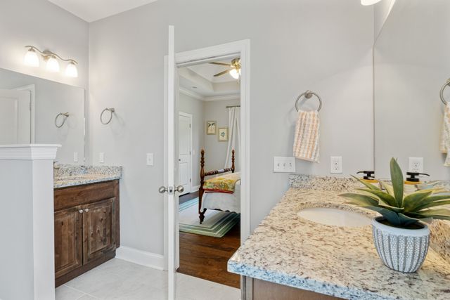 2264 Blackwell Rd, Chapel Hill, TN 37034