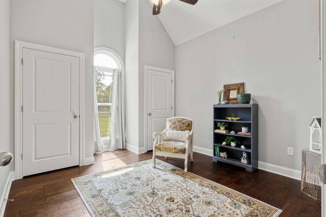 2264 Blackwell Rd, Chapel Hill, TN 37034