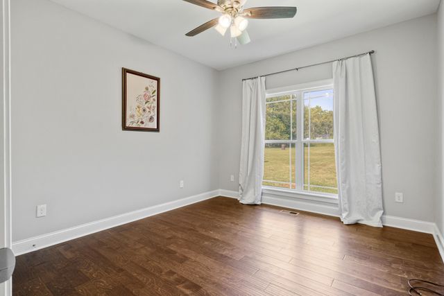 2264 Blackwell Rd, Chapel Hill, TN 37034