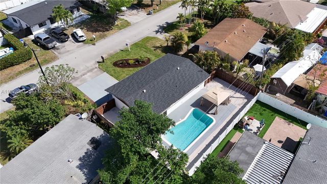 1524 NE 31st Ct, Pompano Beach, FL 33064