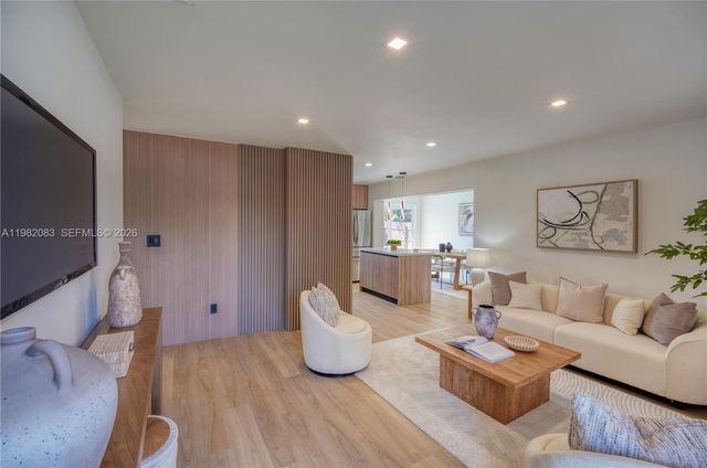 1524 NE 31st Ct, Pompano Beach, FL 33064