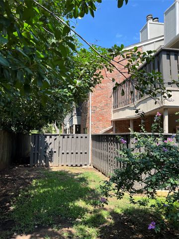 400 Pebble Way 262, Arlington, TX 76006