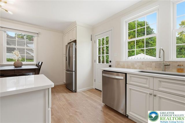 408 Maple Road, Hellertown Boro, PA 18055