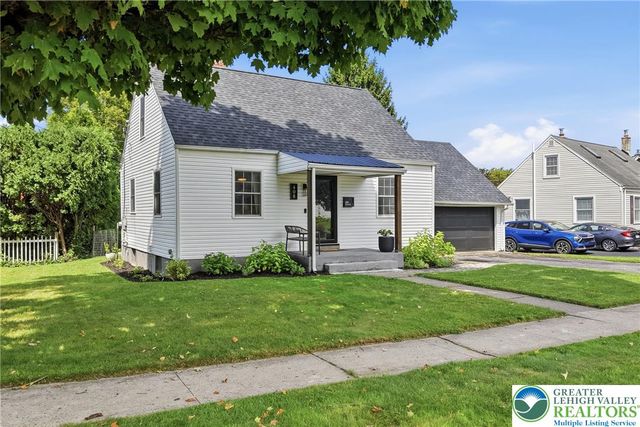 408 Maple Road, Hellertown Boro, PA 18055