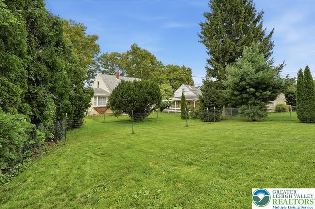 408 Maple Road, Hellertown Boro, PA 18055
